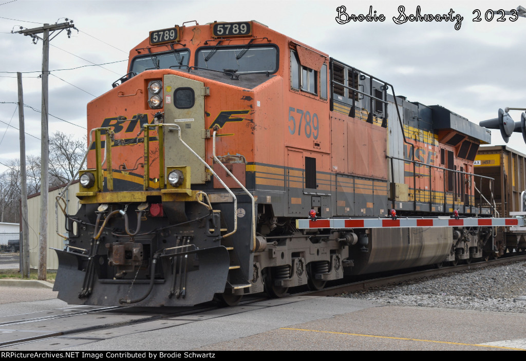 BNSF 5789